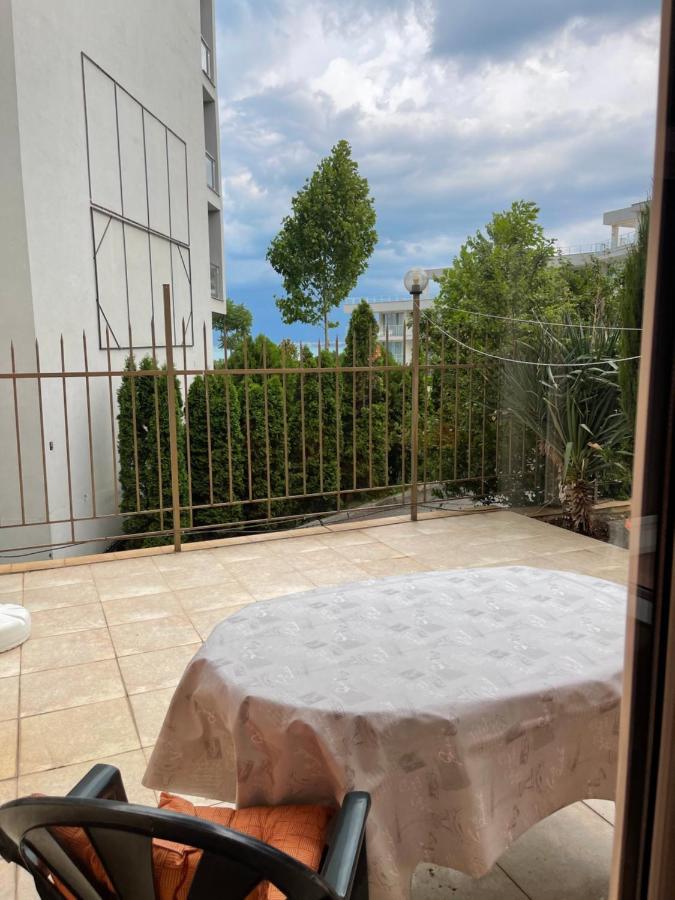 Ferienwohnung Le Premiere Randevu Sweti Wlas Exterior foto