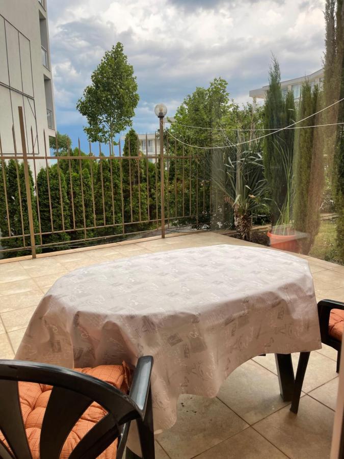 Ferienwohnung Le Premiere Randevu Sweti Wlas Exterior foto