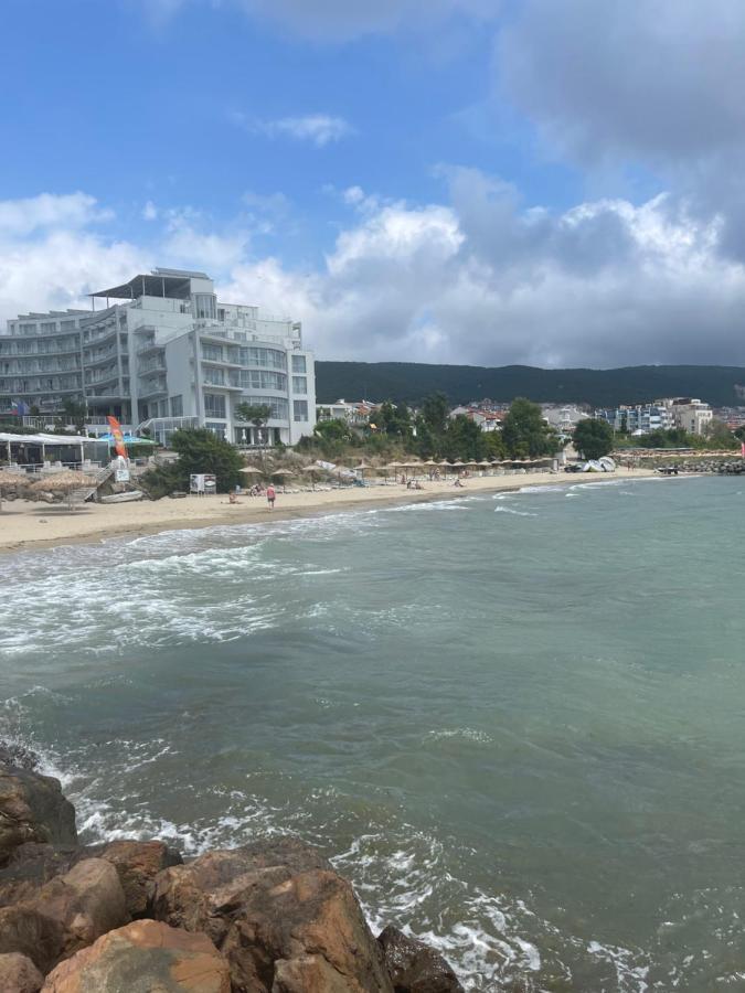 Ferienwohnung Le Premiere Randevu Sweti Wlas Exterior foto
